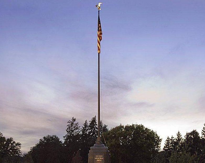 2 Hennepin Cty Victory Memorial Drive 080415 H07 Wheelock night shot lightened